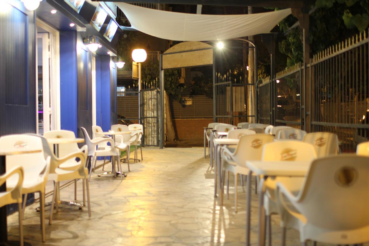 Hostal Porto Mar Salou Kültér fotó