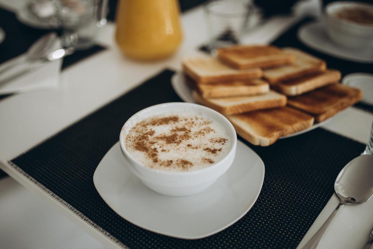 Hostal Porto Mar Salou Kültér fotó